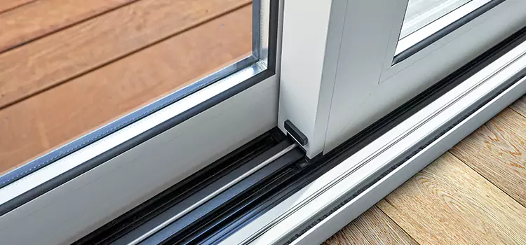Why Your Sliding Door Keeps Getting Stuck in Normal, IL?